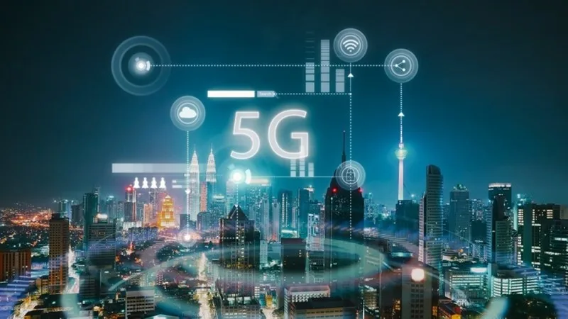 5G là thế hệ mạng di động mới, giúp thiết bị kết nối nhanh hơn, phản hồi tốt hơn và phục vụ nhiều ứng dụng thông minh.