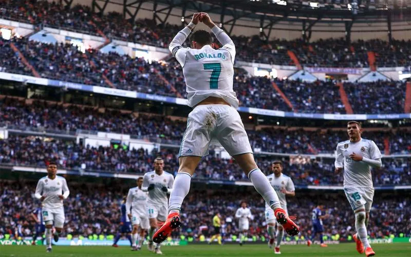 ronaldo an mung nhu the nao giai ma kieu an mung siuuu